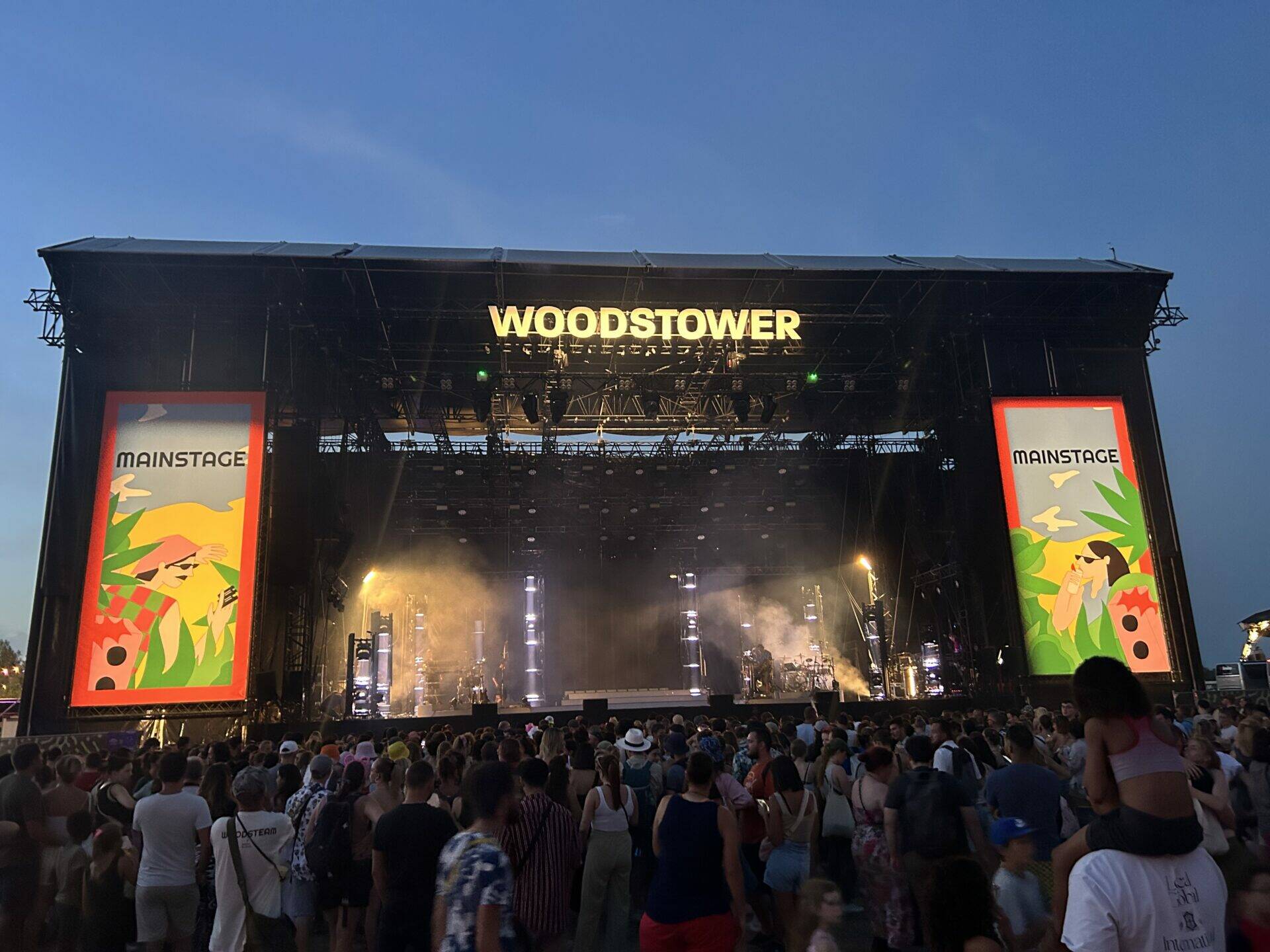 6e Sens Immobilier partenaire du festival woodstower, assurer le spectacle malgré la météo