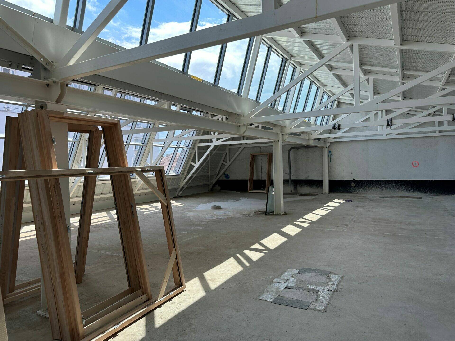 Chantier Citadelle lors du repas de chantier : fin clos couvert