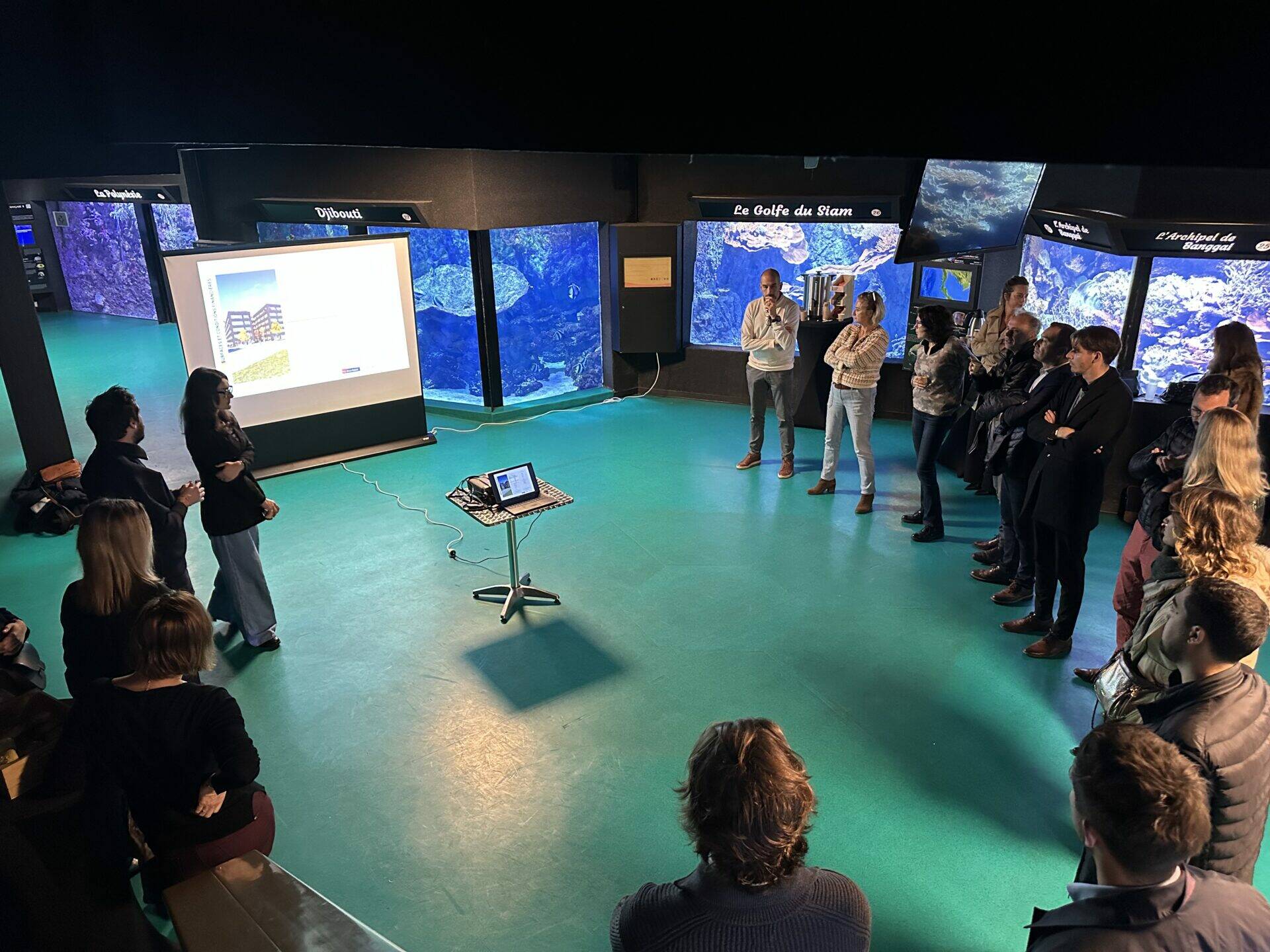 ÔNE, immeuble de bureaux à La Mulatière, au sud de Lyon, a été présenté au brockers lors d'un petit-déjeuner