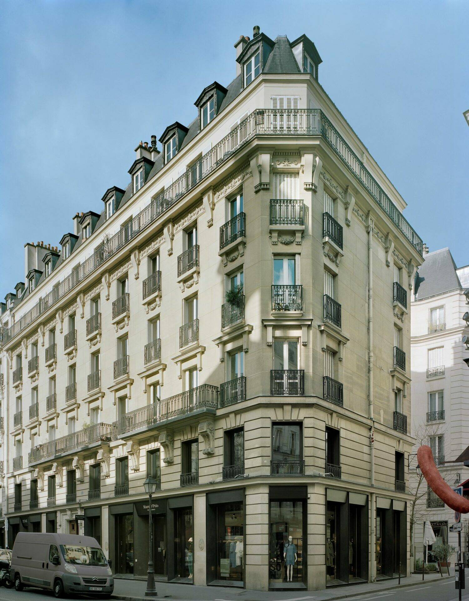 Immble acquit par le groupe 6e Sens Immobilier dans le quartier du Marais à Paris