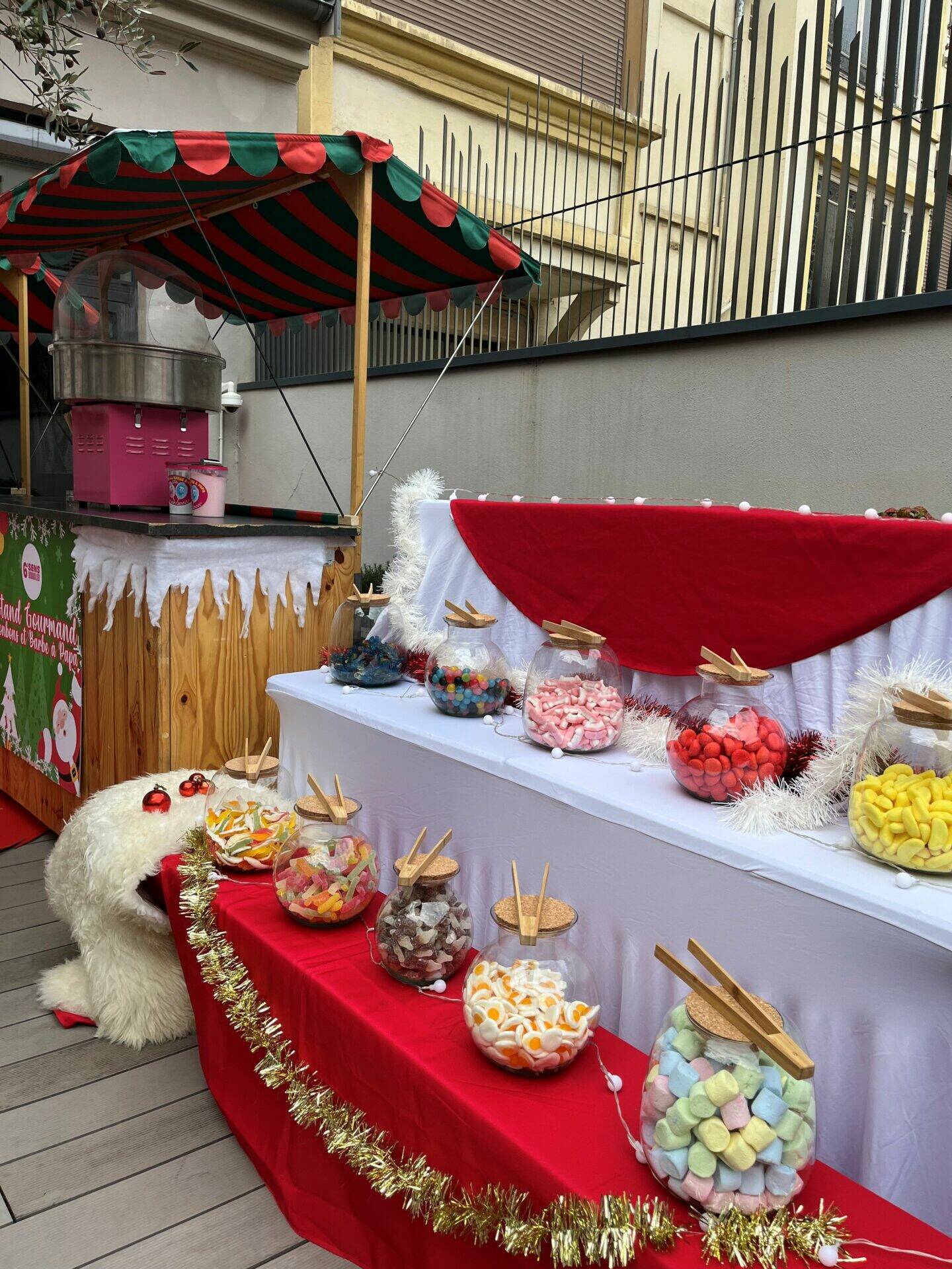 Des douceurs à partager pour le goûter de Noël chez 6e Sens Immobilier