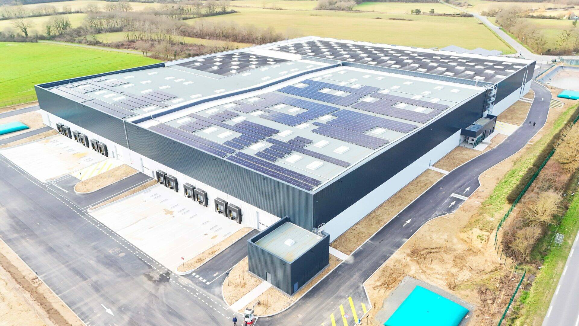 Plateforme logistique de 18 600m² livrée près de Nantes