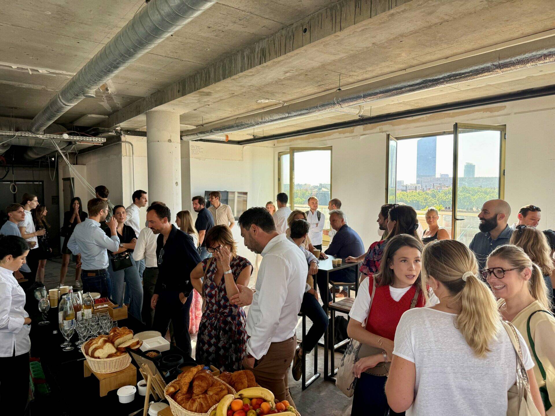 Petit déjeuner et échanges avec les brokers à l'Espace Cordeliers